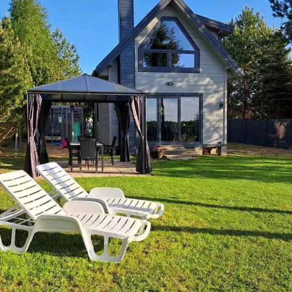 Chatka Leo, ξενοδοχείο σε Fornetka