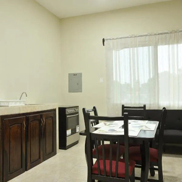1 Apartamentos Petenchel, por Aeropuerto Flores Peten 1, hotel v destinaci Santa Elena