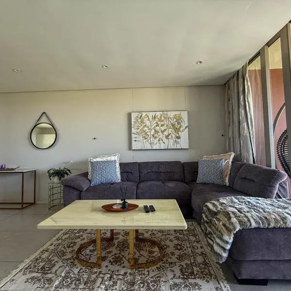 Luxury 2Bedroom Apart with Ocean & Forest Views, hotel em Umhlanga