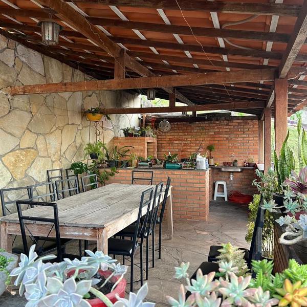 Casa Verde - Casa Inteira - Ampla e Confortável - Foto 5