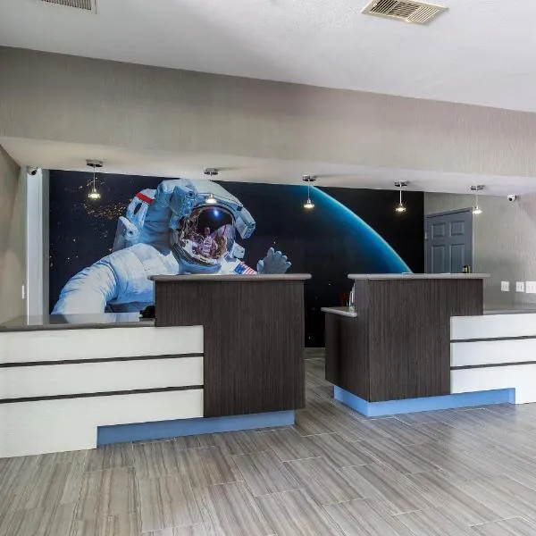 Webster में, होटल Platinum Inn & Suites Webster