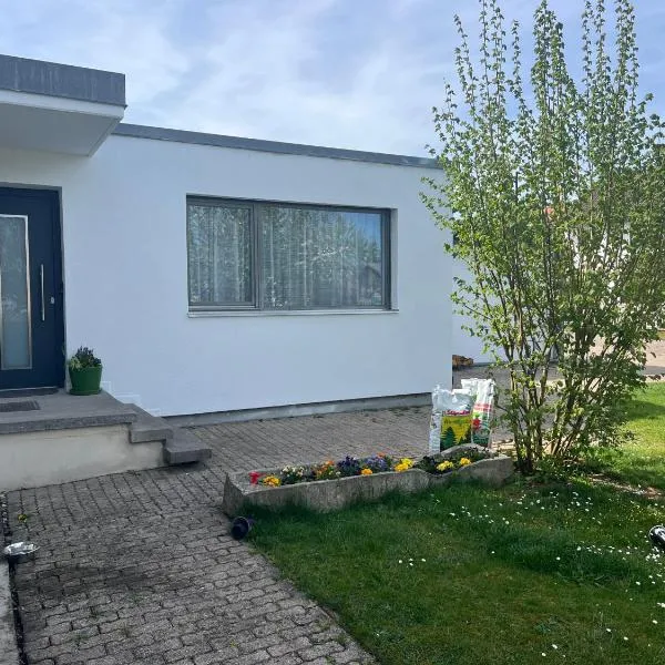 Ferienwohnung Am Wasen, hotel sa Pleinfeld
