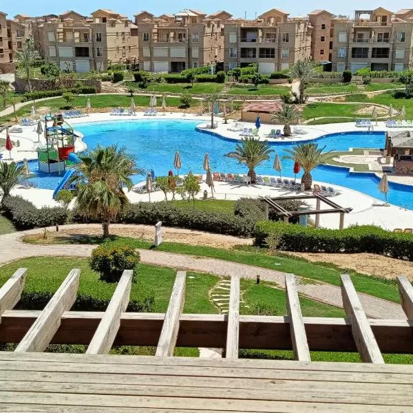 Aqua View Chalet at Piacera Resort-Ain Sokhna, hotel v destinaci Ain Soukhna