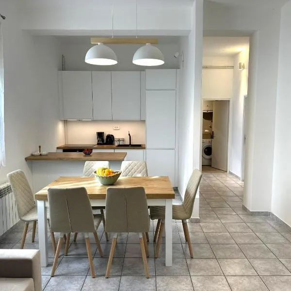 Apartment Oleander Garden, khách sạn ở Biograd na Moru
