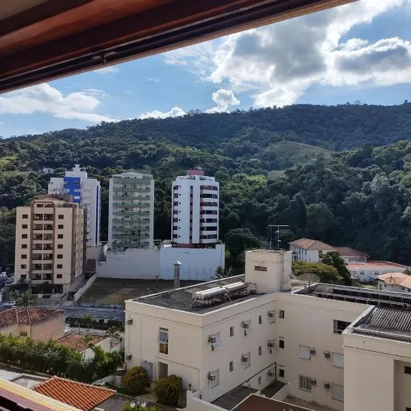 Apartamento amplo 2 quartos no centro, hotel ad Águas de Lindóia