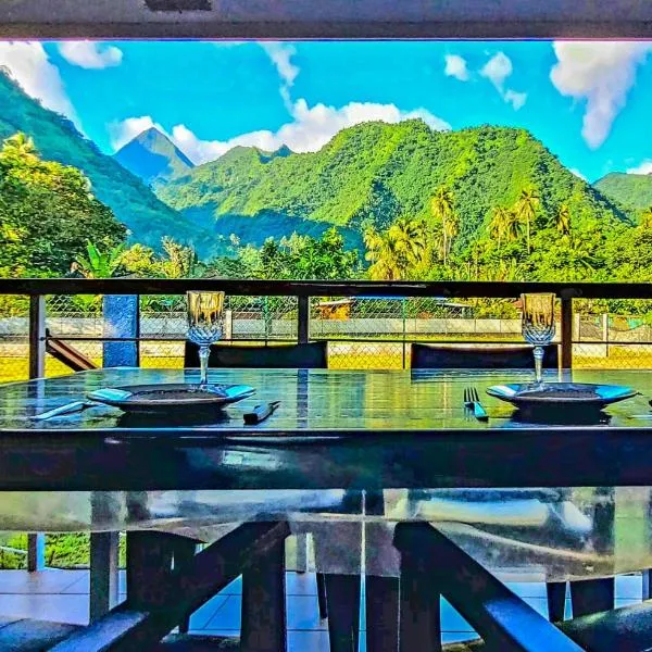 Teahupo'o Lodge Tahiti - Studio Natura - climatisé - entre mer et montagne - paddle et canoe offerts, hotel v destinaci Teahupoo