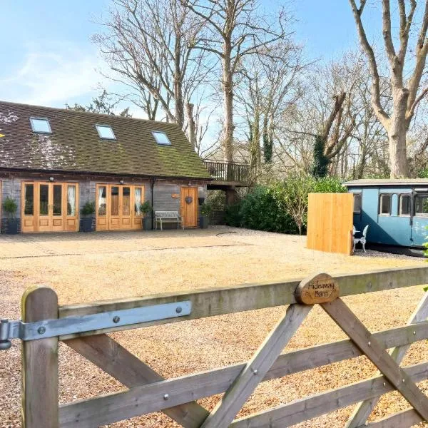 Hideaway Barn Coltishall Norfolk broads, отель в городе Coltishall