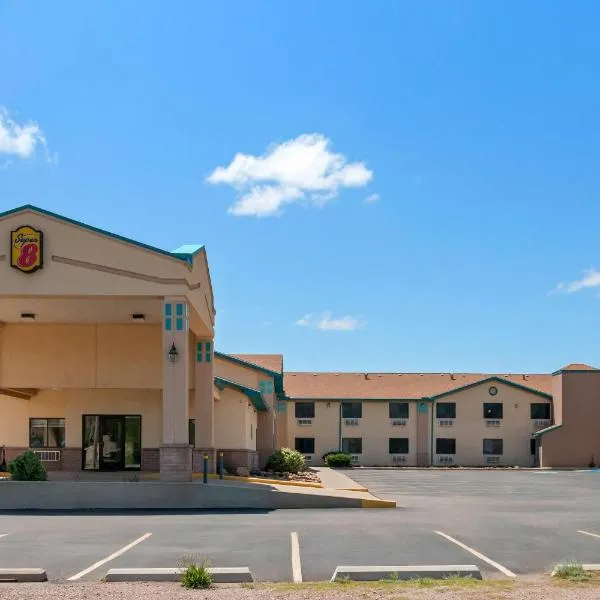 Super 8 by Wyndham Santa Rosa, hotel a Santa Rosa