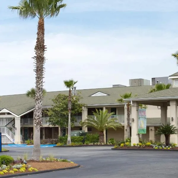 Days Inn & Suites by Wyndham Jekyll Island, hotel v destinaci Ostrov Jekyll