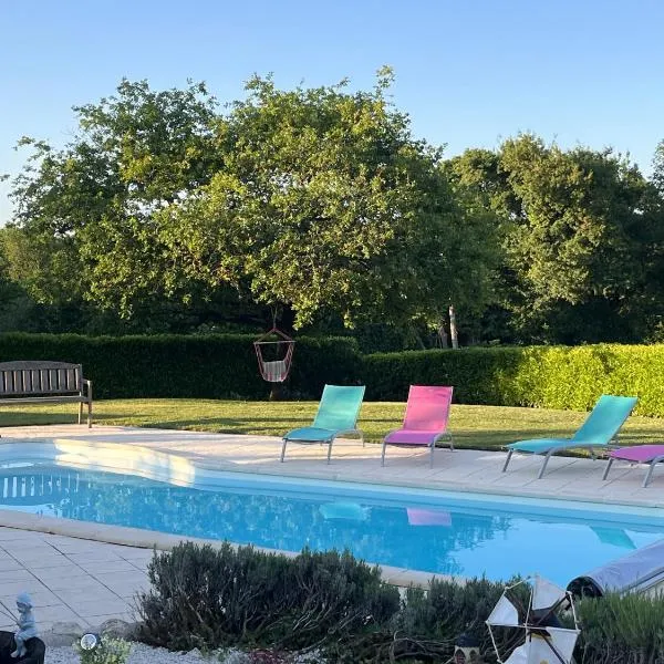Maison M, hotel v destinaci Surin