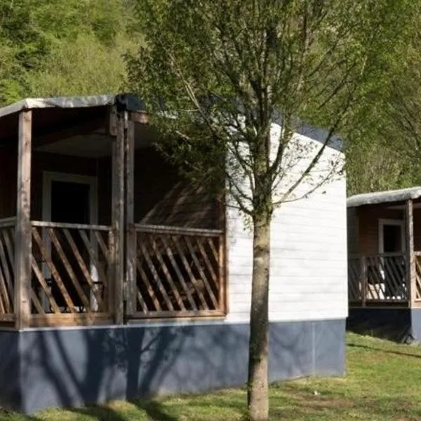 Lodge Camping De la vallée, hotel v destinaci Durbuy