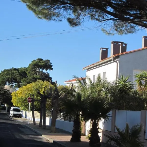 3mn de la plage et 10 mn du centre à pieds CALME et AGREABLE, hotel di Canet-en-Roussillon