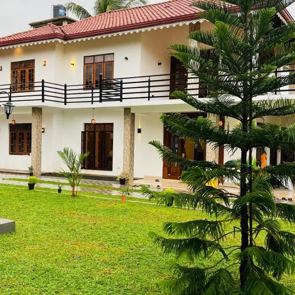 Ahasna Airport Villa, hotel a Negombo