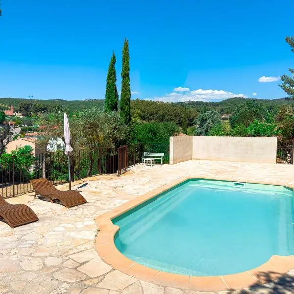 Chambres d'hôtes à 5mn du Circuit Paul Ricard et du village du Castellet et à 10mn des plages de Saint-Cyr-sur-mer, Bandol et Sanary, hôtel au Castellet