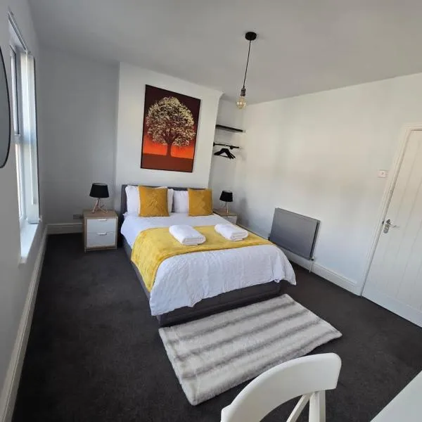 Room 3 Shared house in Kensington, hotel in Liverpool