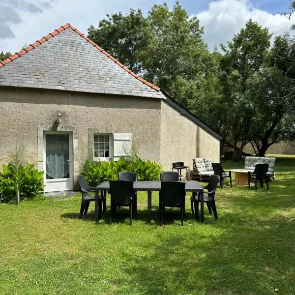 Gîte la grande racinaie – hotel w mieście Cré-sur-Loir