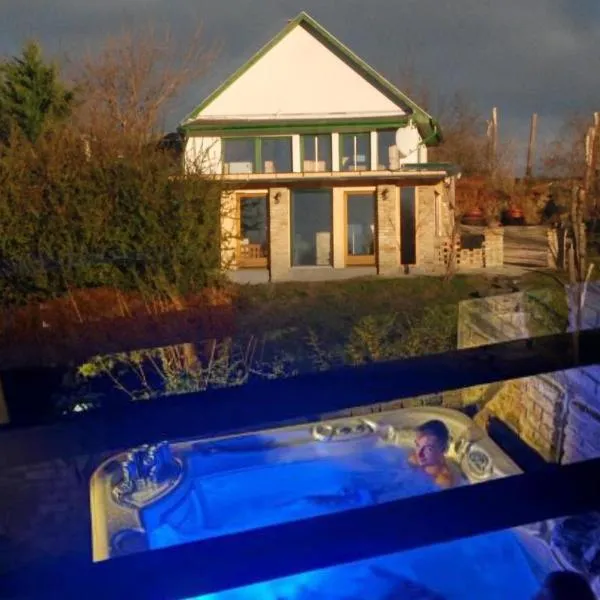Kőlépcsős Vendégház, hotel v destinaci Nyúl
