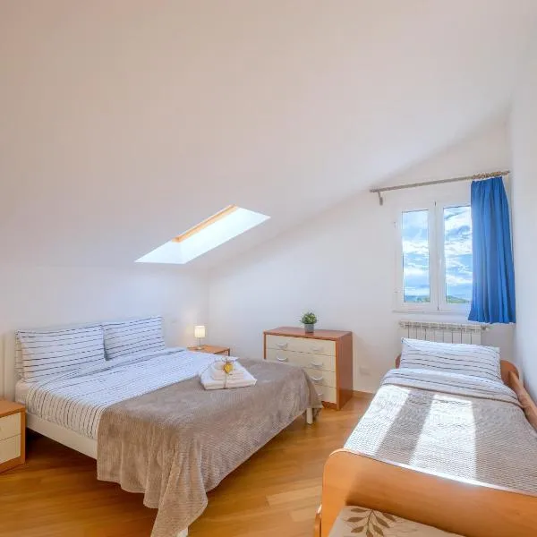 Appartamento Pesco "A Casa Felice", hotel a Pietra Ligure