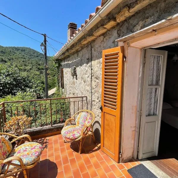 Charmante maison authentique et au calme, hotel v mestu Tavera