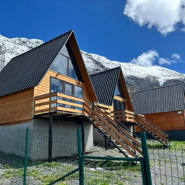 A&B Cottages, hotel v destinaci Stepancminda