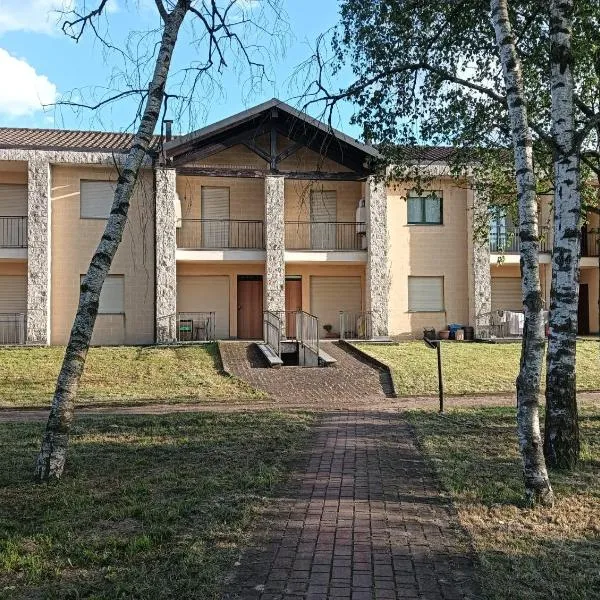Residence Brughiera, hotel v destinaci Lonate Pozzolo