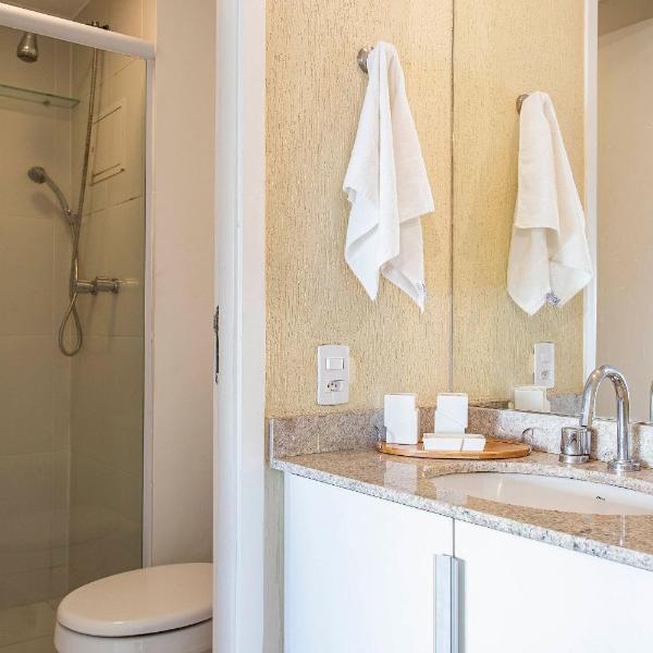 BHaus Bela Vista Bela Cintra - Apartamento 50m2 com Varanda e Linda Vista 17o andar - Cama Queen - Próximo ao Shopping Frei Caneca e Metrô - Academia - Piscina - Lavanderia - Vaga de Garagem - Acomoda 2 adultos e 2 crianças - bc75 - Foto 3