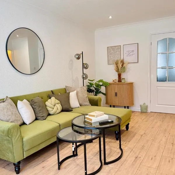 NEW refurbished Luxurious home with great transport links, hotel v destinaci Newark-on-Trent