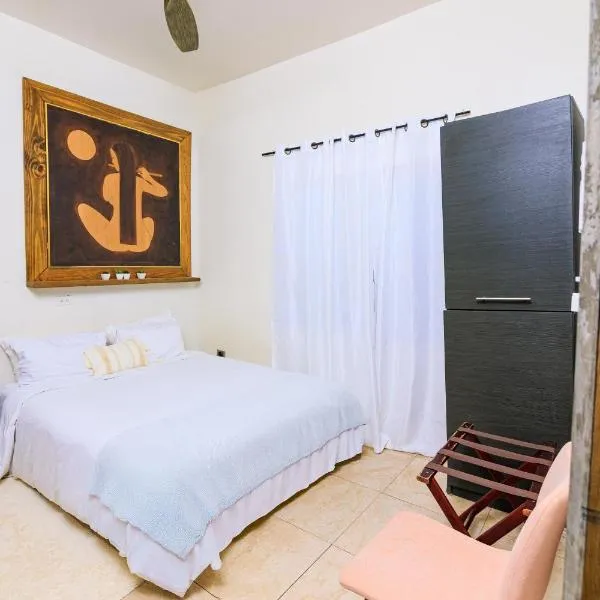 Cozy Bed and Breakfast Studio Ladyville Airport BELIZE CITY，位于Ladyville的酒店