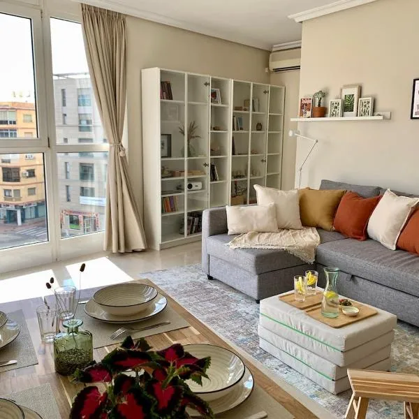 Apartamento 110m - Vistas Rambla - AC - WiFi - Parking - Centro โรงแรมในอัลเมรีอา
