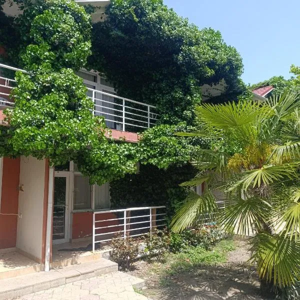 Pavilion, hotel di Nabran