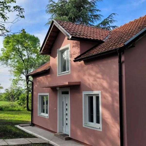 Vila Cedar, hotel in Kragujevac