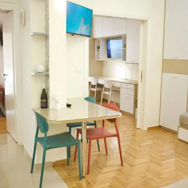 Cozy & Luxurious 70m2 apartment, hotel u Atini