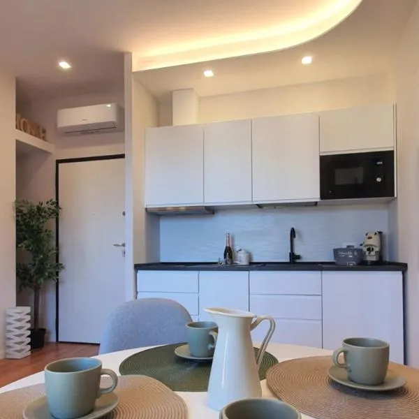 Civico 68 - Holiday House, hotel u gradu Salerno