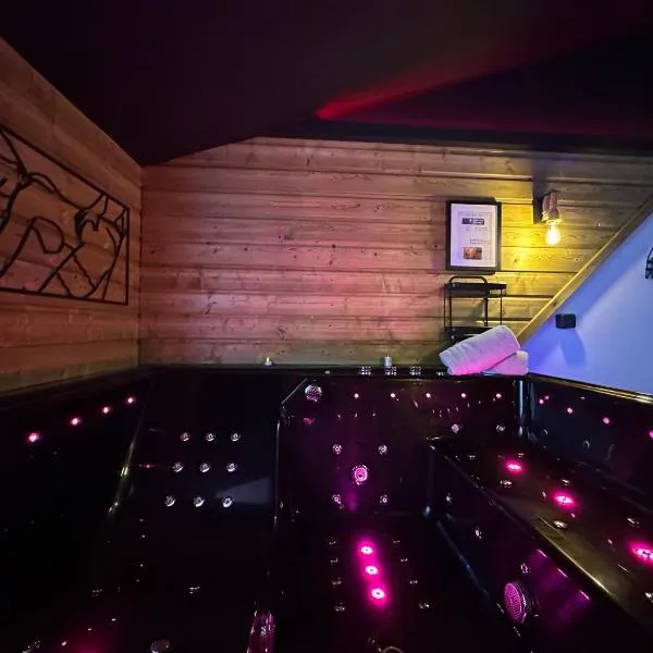 Love Room La Crèche Romantique, hotel em Bogny Sur Meuse