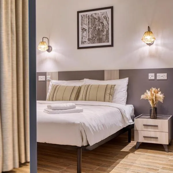 Studio apartment 2 with private kitchenette at the New Casa Vittoria by SF Homes, hótel í Cospicua