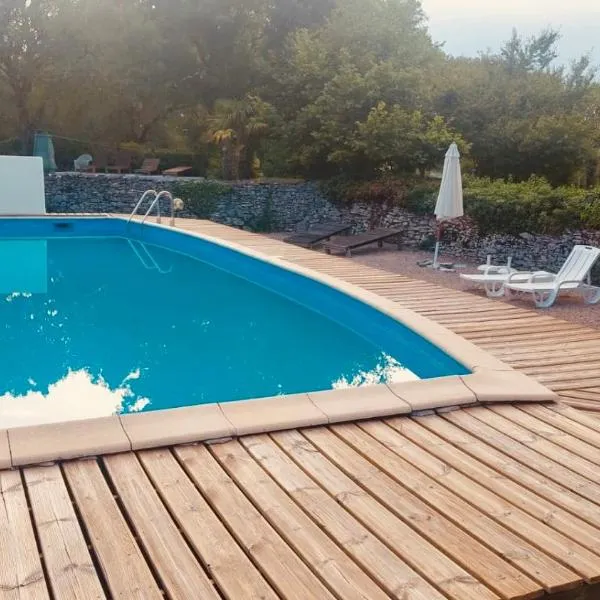 Le Perce Neige, hotel in Durbans