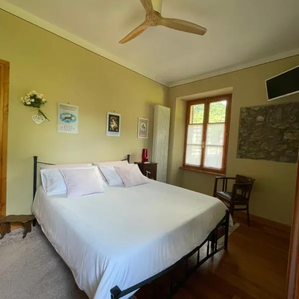 Dimora Fiorita Junior My Holiday Home，瓦拉洛的飯店