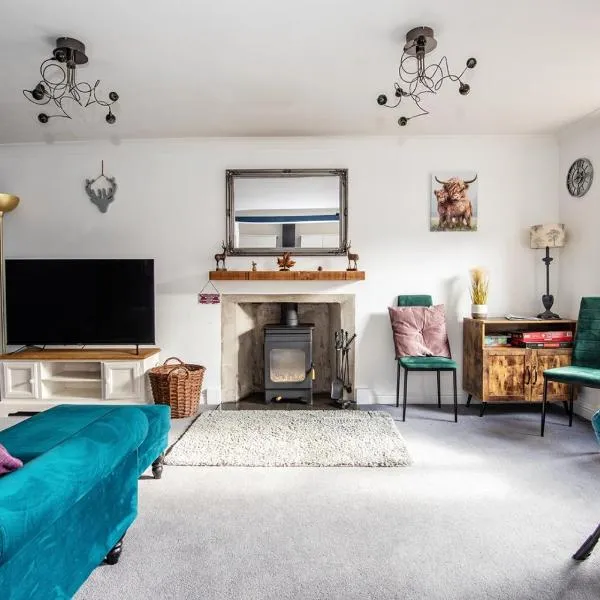 Charming 2 Bedroom Flat in the Heart of Kirriemuir, ξενοδοχείο σε Kirriemuir