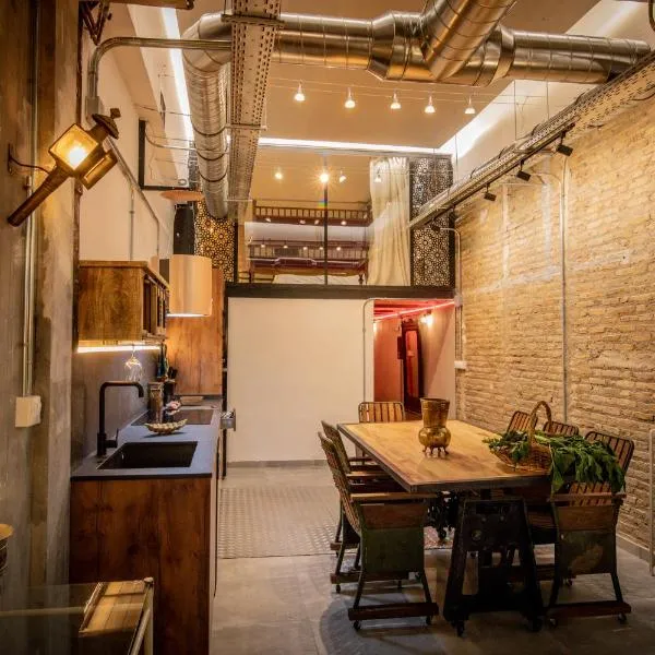 Loft artístico Espacio Lirola Centro, hotel en Granada