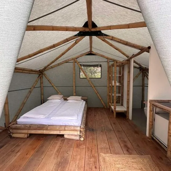 Bamboo glamping, hotel en Kotor