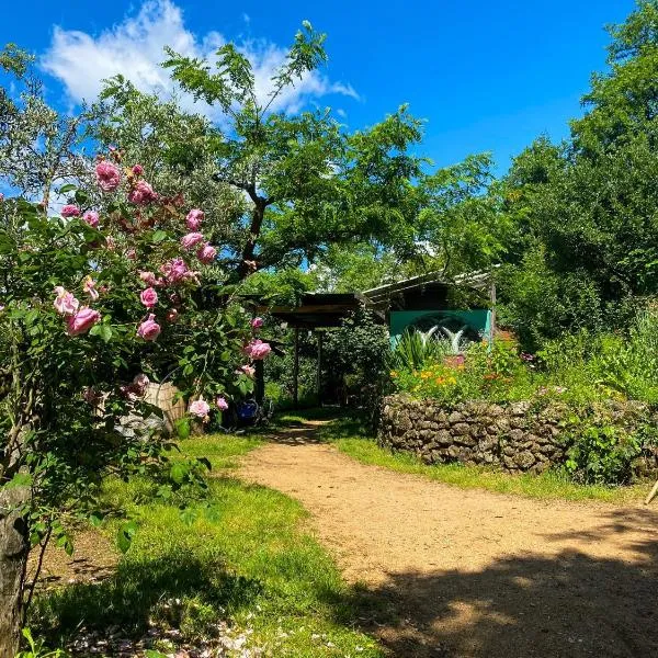 Chambonas에 위치한 호텔 Dortoir dans la nature