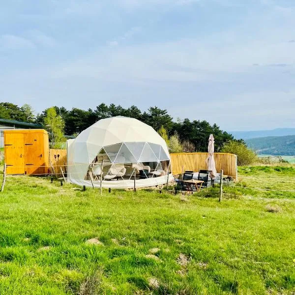 Glamping Hohe Wand - Zelt mit Sternenfenster und Whirlpool, hotel v destinaci Maiersdorf
