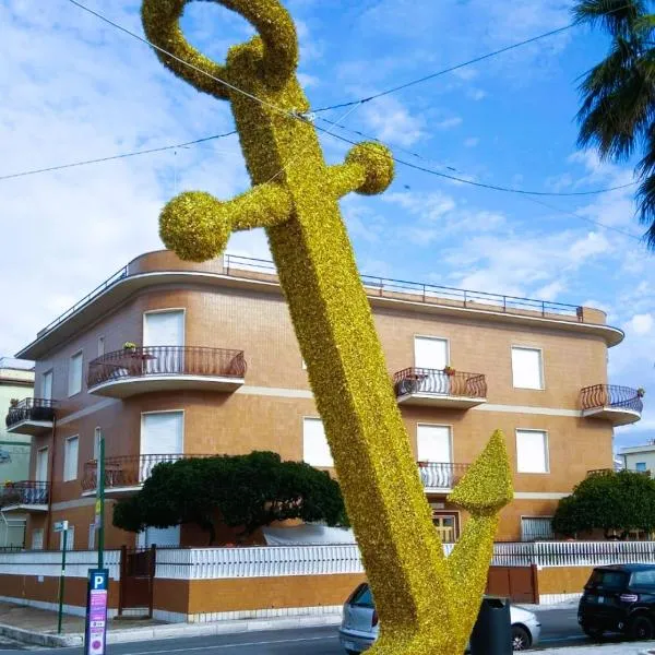 Scauri Holiday, hotel em Minturno