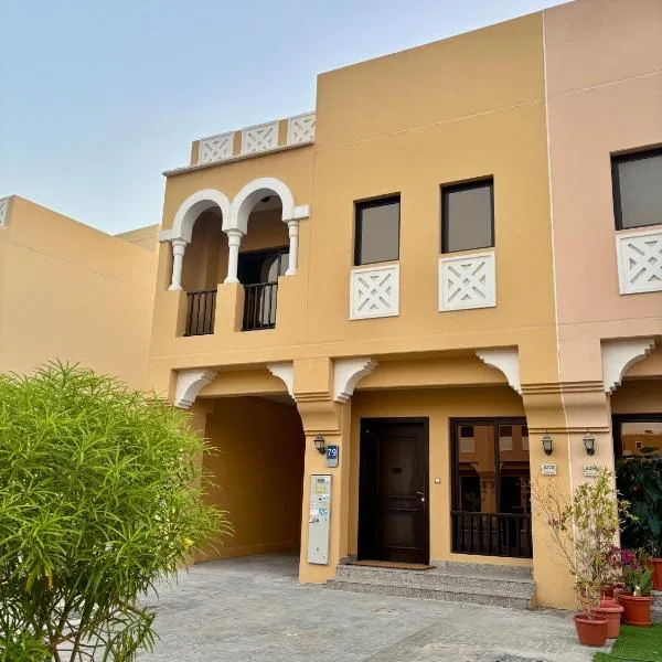 Charming Villa In Hydra Village Between Dxb & Ad, hotel in Abu Dhabi