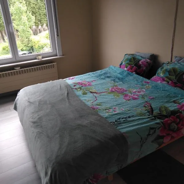 Zon en Maan, Hotel in Torhout