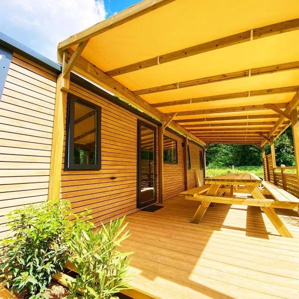 Camping le Pré des Moines, hotel v destinaci Gouvieux