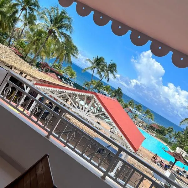 Appartement avec superbe VUE MER Pierre et Vacances Sainte-Anne Guadeloupe OCEAN LILI's EYES, hotel v destinaci Sainte-Anne