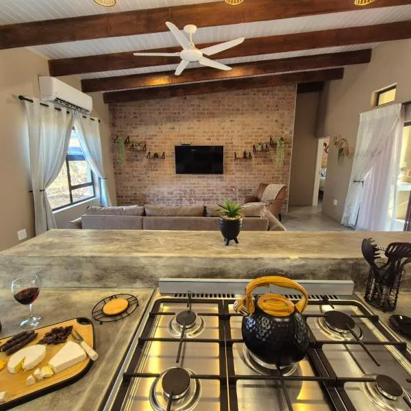 Warthog's Retreat, hotel a Marloth Park