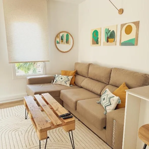 Almar Albir: Albir şehrinde bir otel