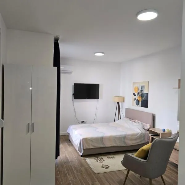 Kmb Apartment, hotel in Kragujevac